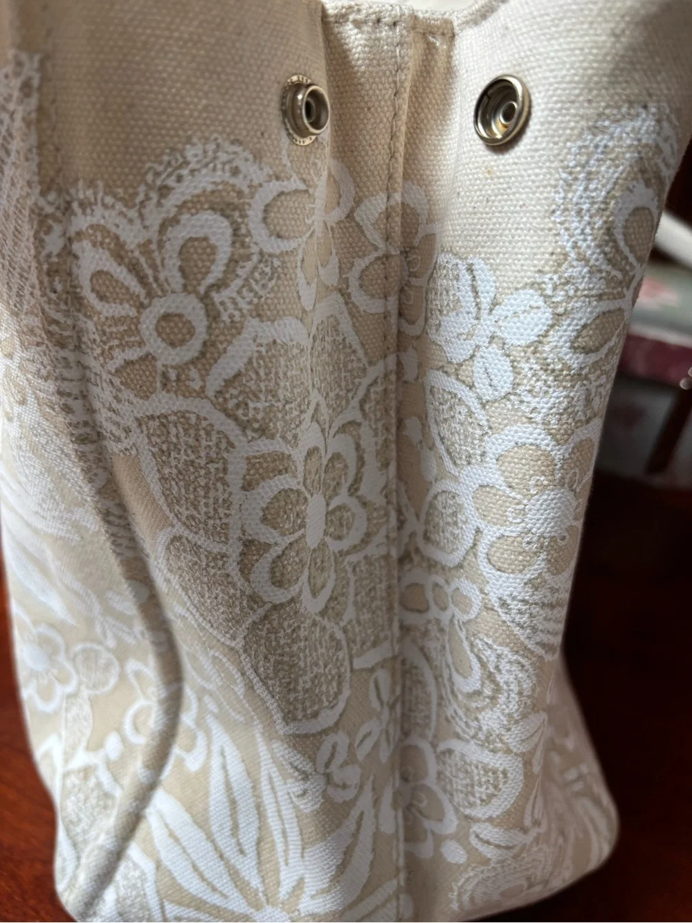 Oscar De La Renta Beige With White Flowers tote